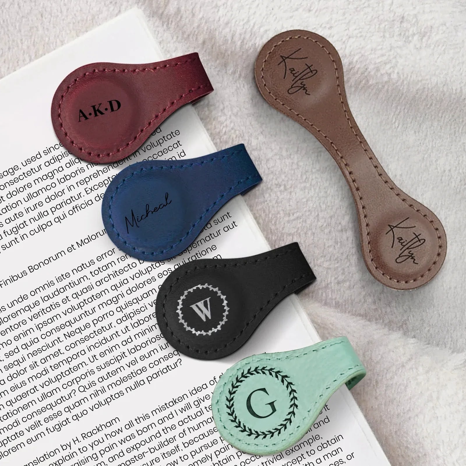 Semn de Carte Magnetic din Piele Personalizat prin Gravură Laser – Model Elegant - imagine galerie