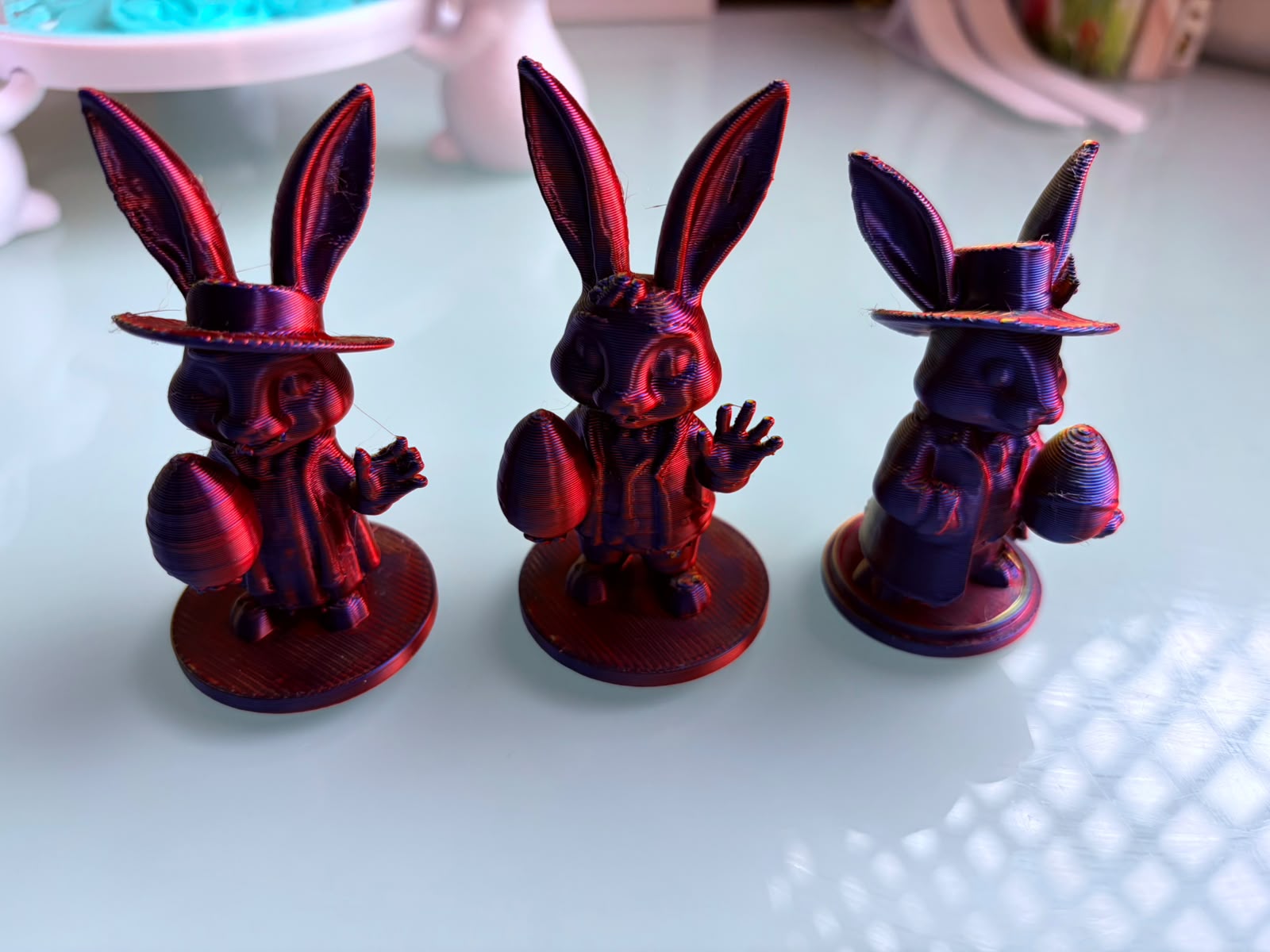 Set Trei Figurine Iepurași de Paște Imprimate 3D – Design Unic cu Ouă - imagine galerie