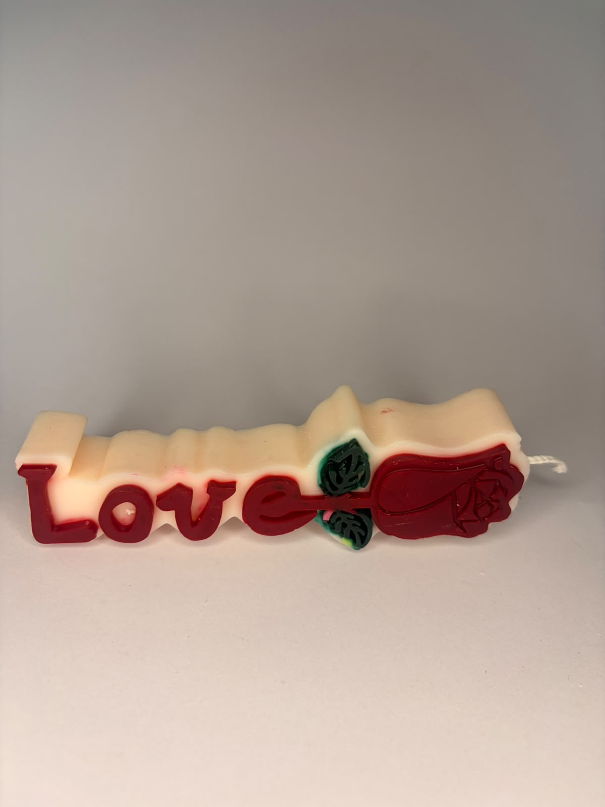 Lumânare Parfumată Handmade Model "Love" cu Trandafir Roșu – Kasem Studio - imagine galerie