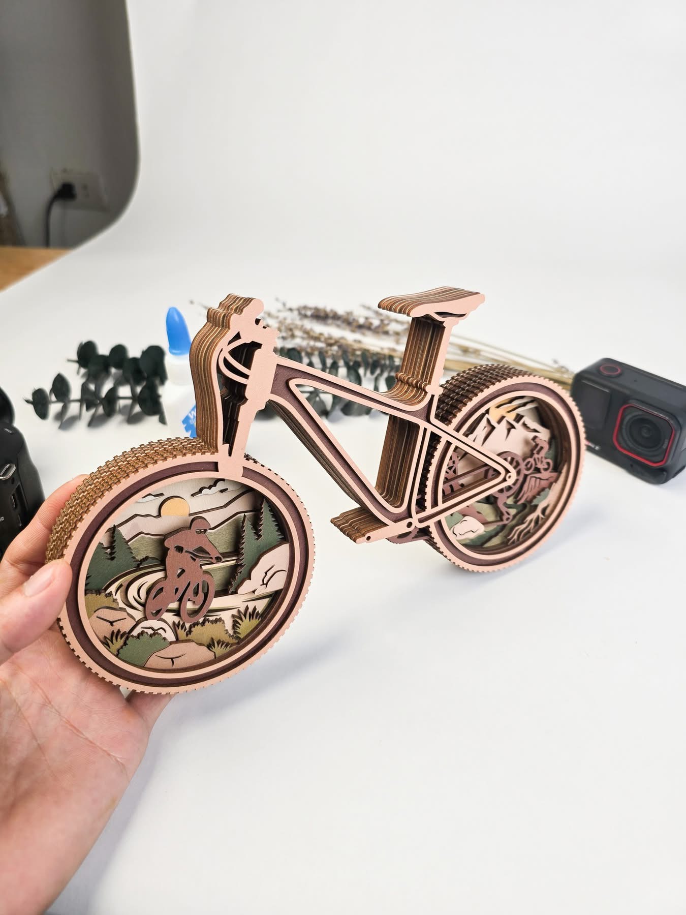 Decorațiune 3D din Lemn – Bicicletă Mountain Bike & Peisaj Montan - imagine galerie