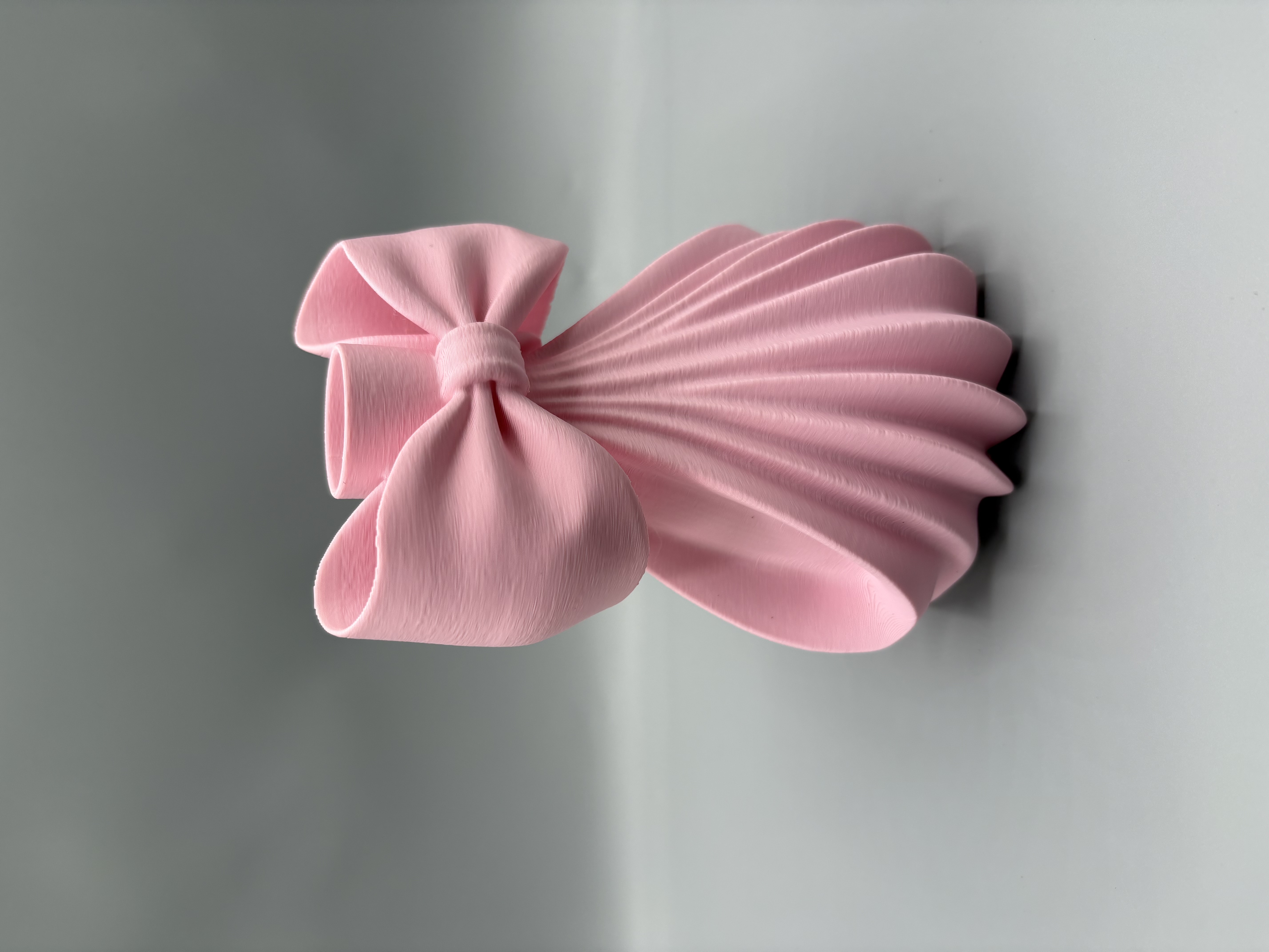 Vază decorativă 3D cu fundă și suport floral - imagine galerie