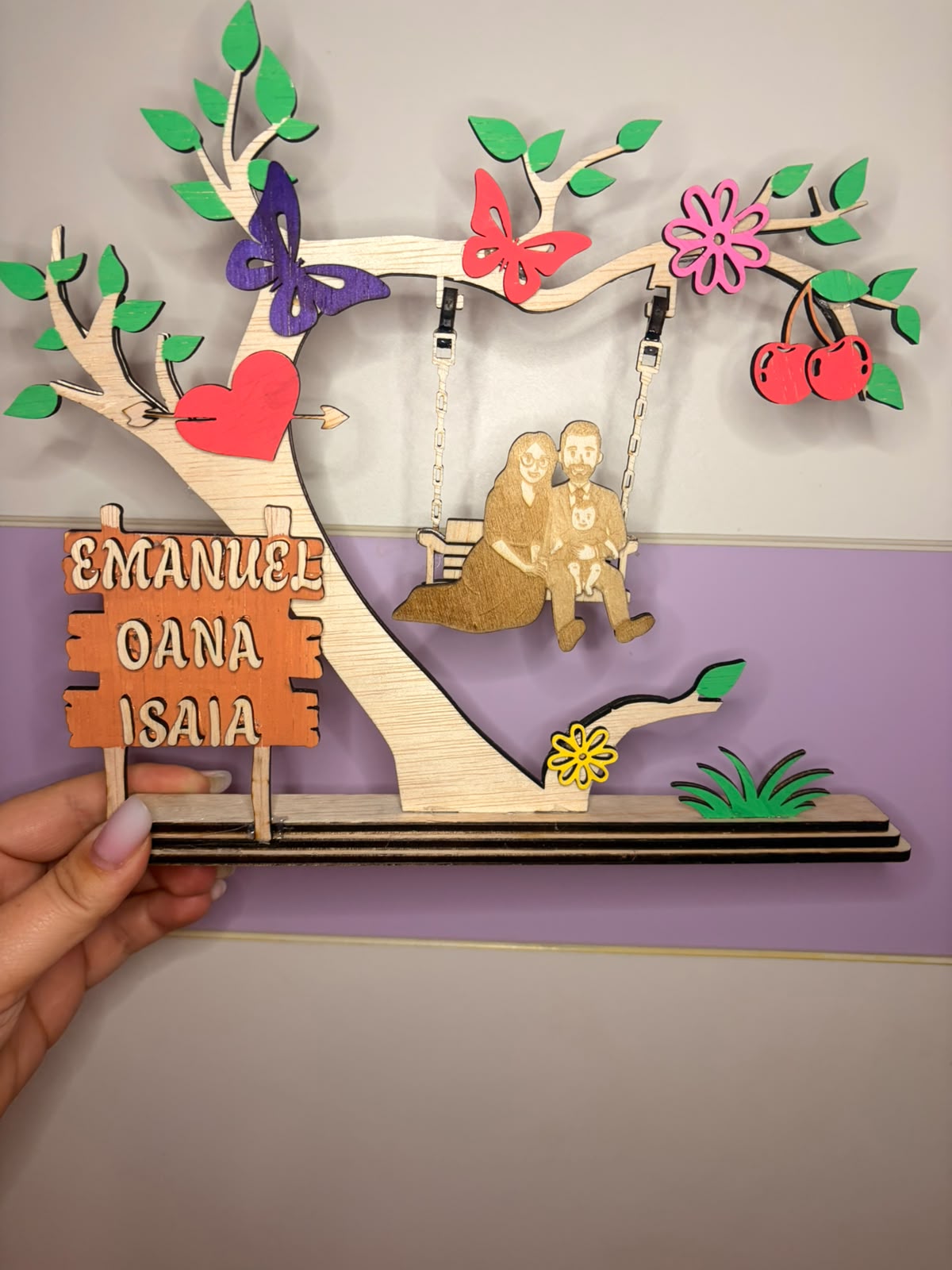 Leagan Decorativ Personalizat din Lemn cu Leagăn și Nume - imagine galerie