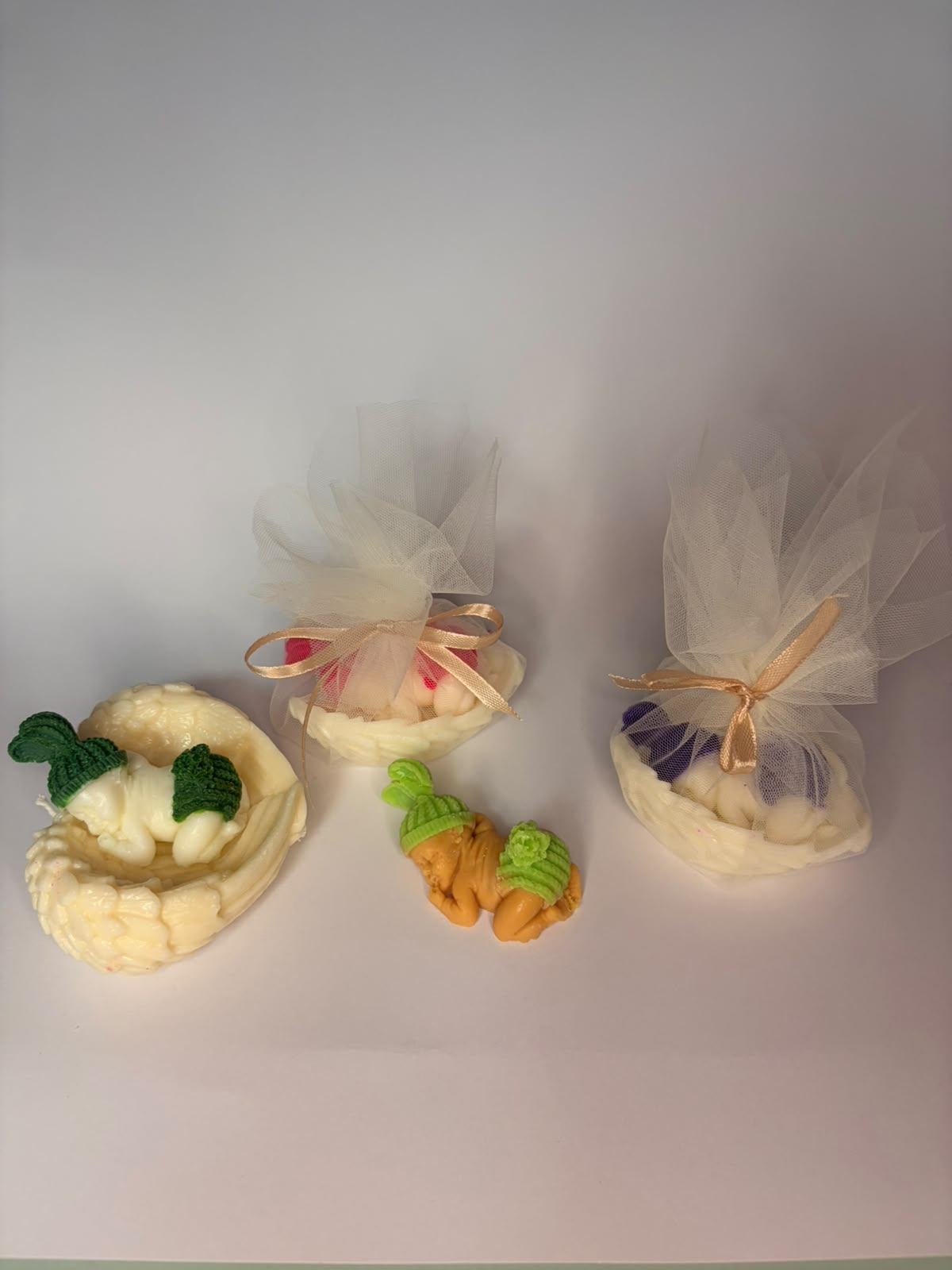 Colecție Mărturii Handmade – Lumânări și Figurine Personalizate pentru Botez și Evenimente – Kasem Studio - imagine galerie