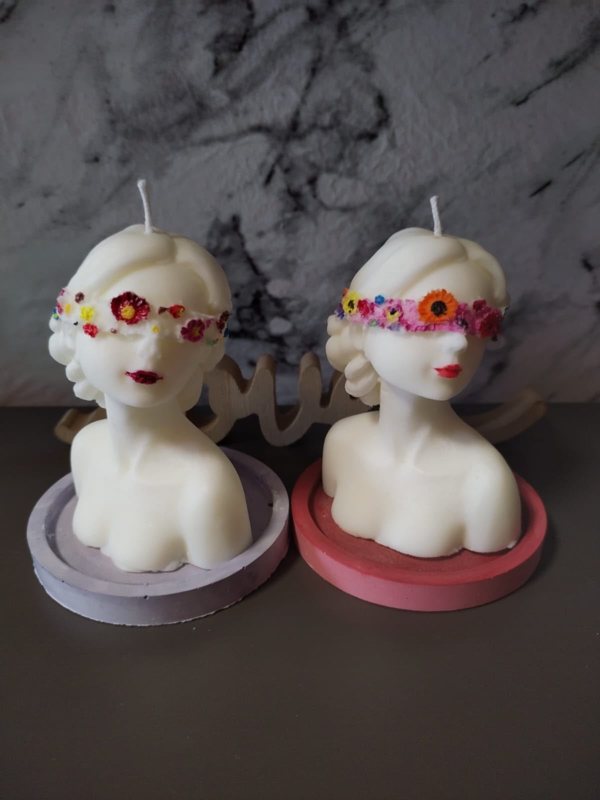 Lumânare Handmade Model Bust Feminin cu Pictură Florală – Kasem Studio